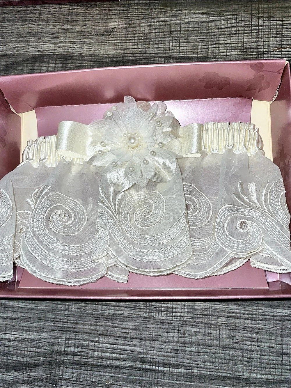 Off White Flower Bridal Garter Belt Vintage